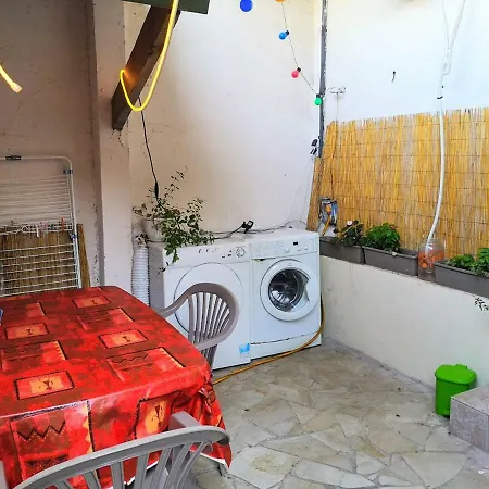بيت ضيافة Mini Studio Cosy Avec Terrasse 15 Mn Centre Nimes 3*