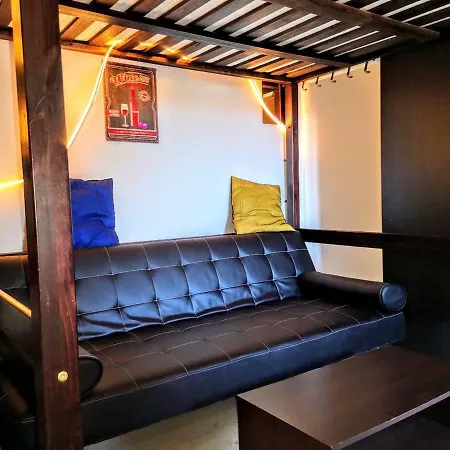 Affittacamere Mini De 13 M2 Avec Terrasse 15 Mn Centre 3*