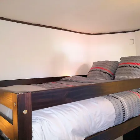 Mini De 13 M2 Avec Terrasse 15 Mn Centre نيم